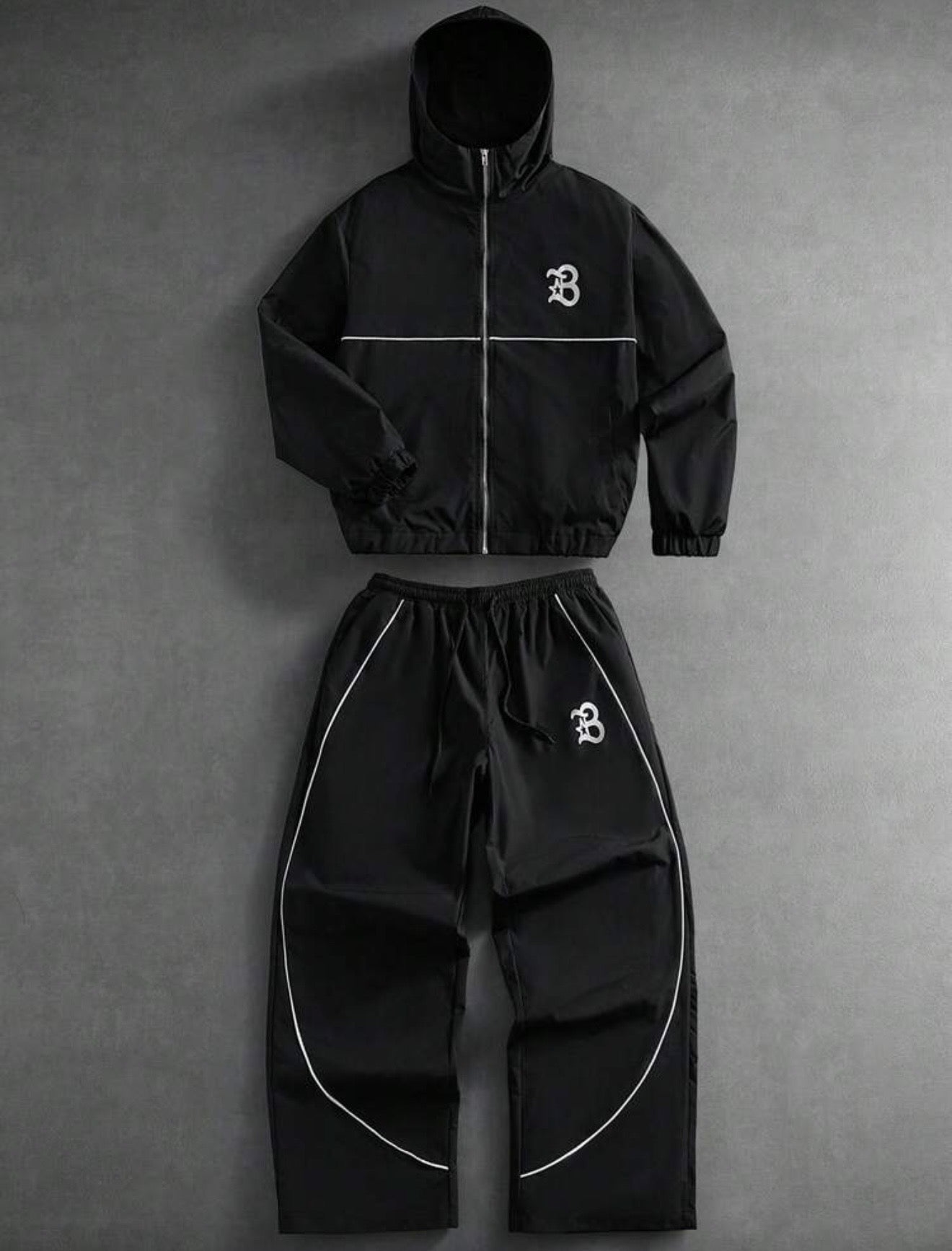 TRACKSUIT TOP AND BOTTOMS SET